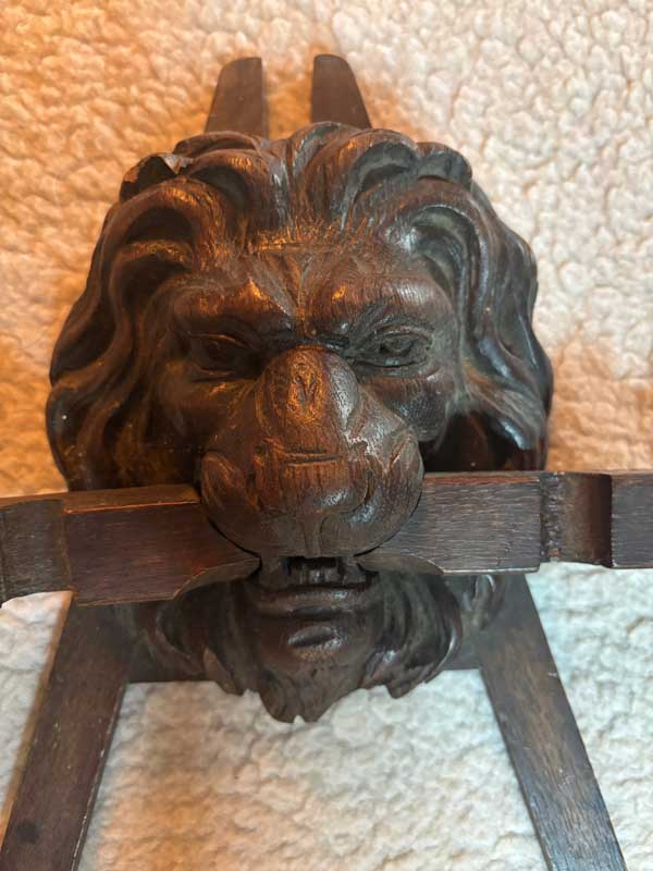 Antique Lion Head Billiard Cue Rack
